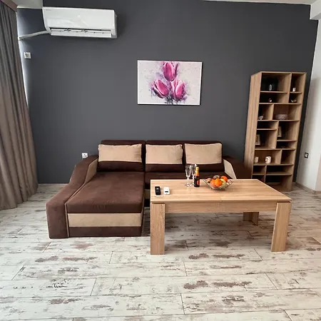 аксел Apartamento *